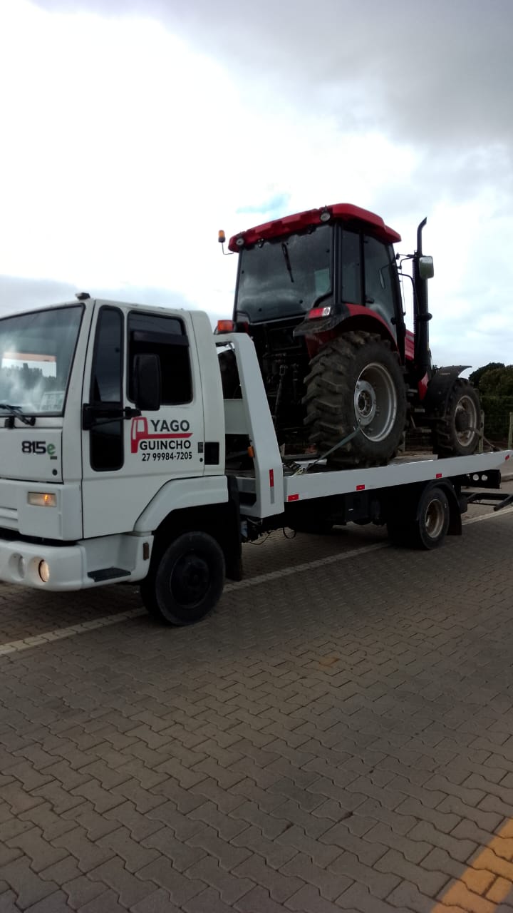Transporte de trator agrícola